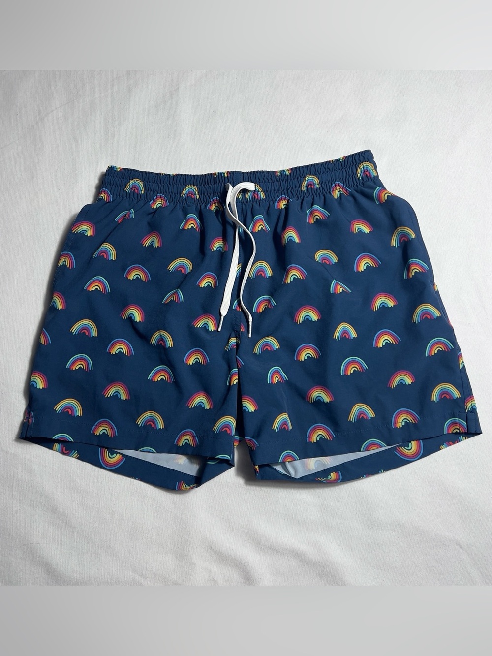 Chubbies Rainbow Roads Swim Trunks Mens Medium Navy 5.5” Inseam Mesh Lined
